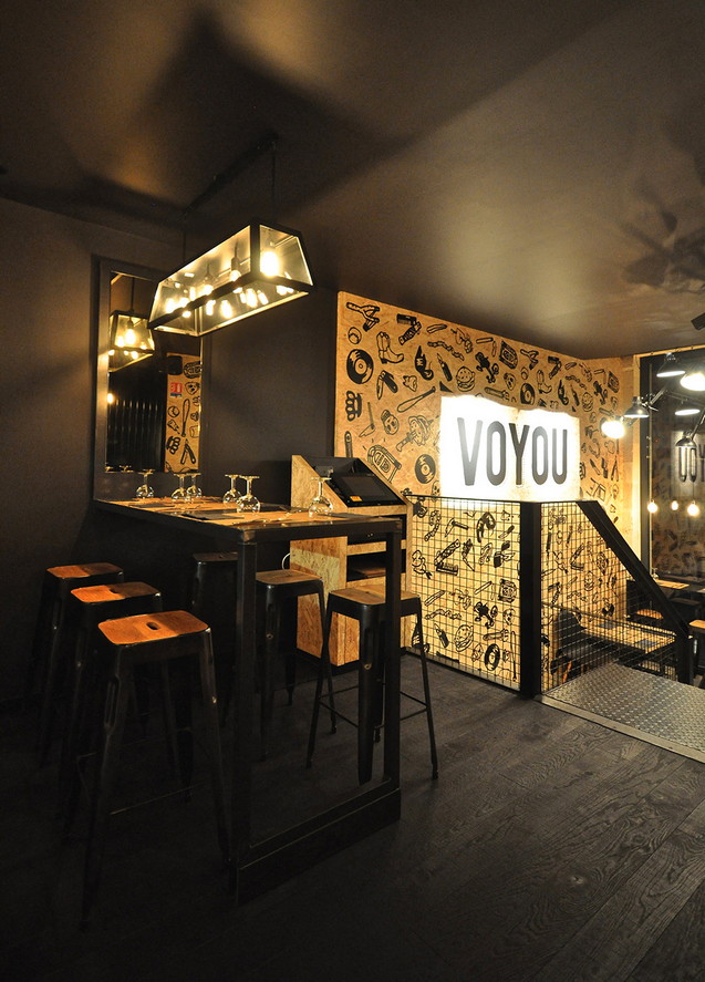 Дизайн небольшого бургерного ресторана VOYOU