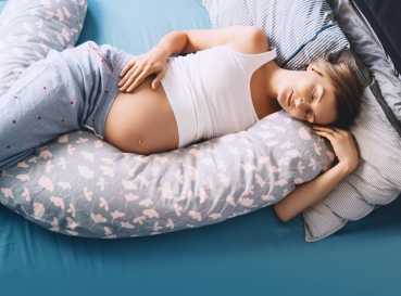 Какие изменения происходят со сном во время беременности